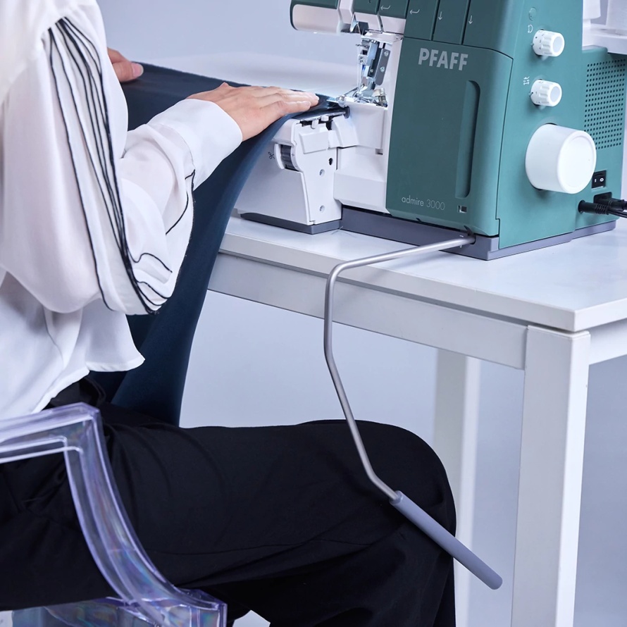 PFAFF-Admire300-KneeLift-Facebook-1080x1080 PFAFF-Admire300-KneeLift-Facebook-1080x1080