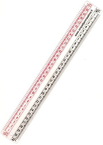 Suhdeviivain läpinäkyvä 30cm 1:3 / 1:4